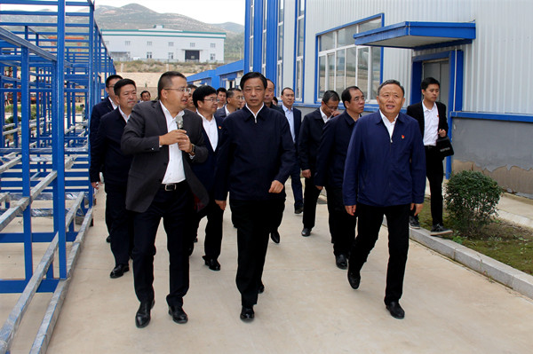 朝陽市市委書記、市人大常委會主任蹇彪率領導班子到我司考察調(diào)研