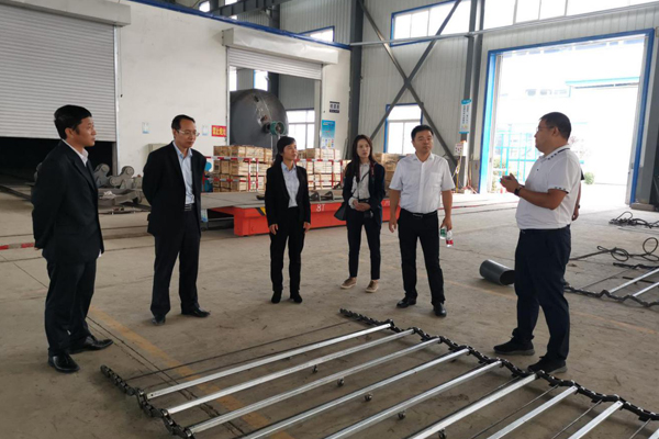 陜西航天建設(shè)集團(tuán)有限公司總經(jīng)理、黨委副書記謝明娟率隊(duì)赴遼寧一諾環(huán)保產(chǎn)業(yè)集團(tuán)開展考察調(diào)研工作